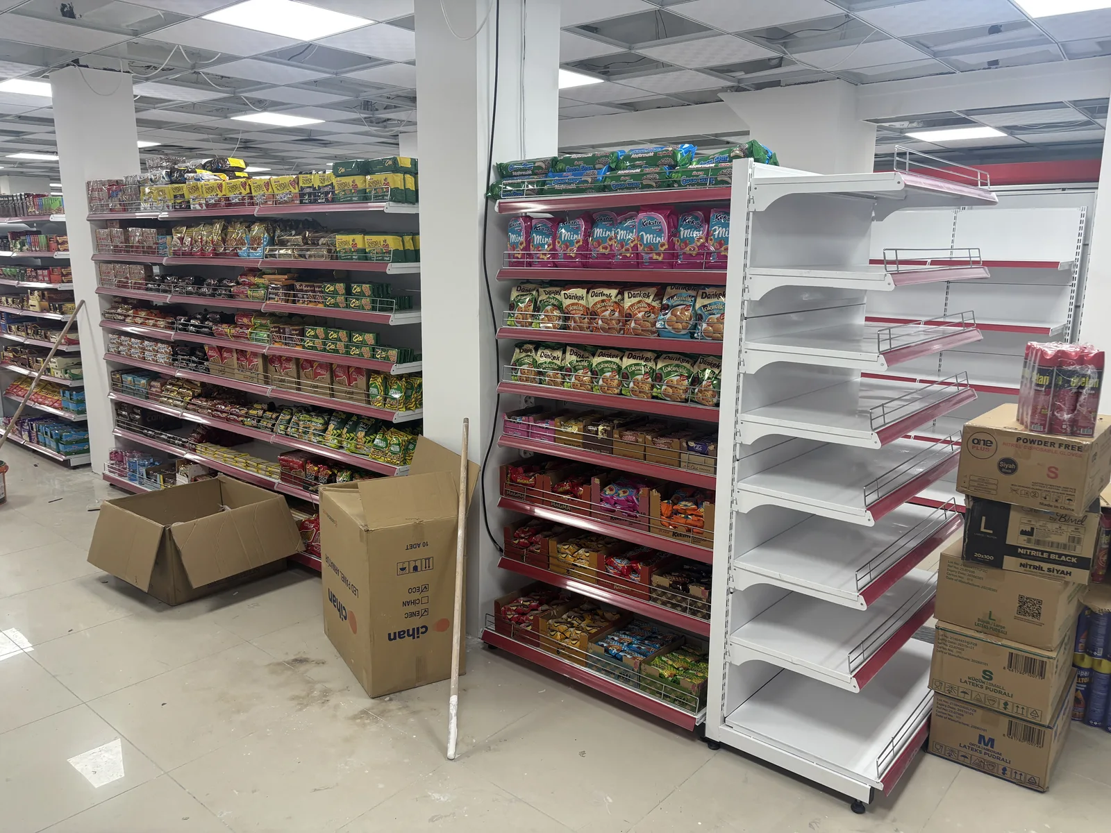 Üstek Market - Dnzraf Referans Proje Görseli